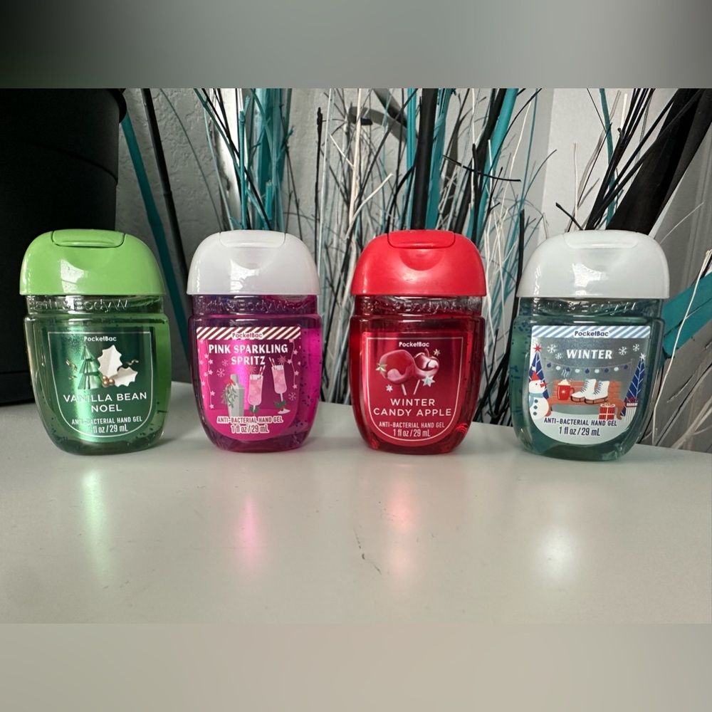 Bath and Body Works - 4 pack Christmas Hand Sanitizers